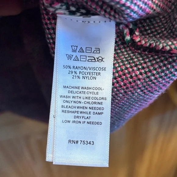 Elie Tahari Pink Plaid Turtleneck Sweater - Picture 8 of 8